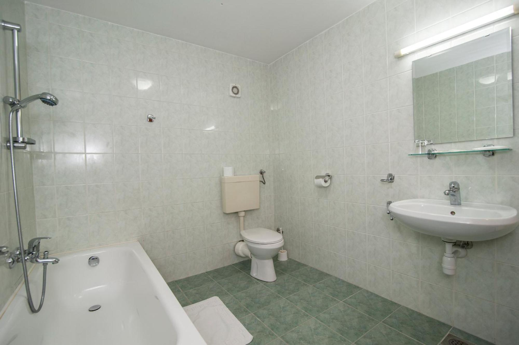 Hotel Faraon Celje Room photo
