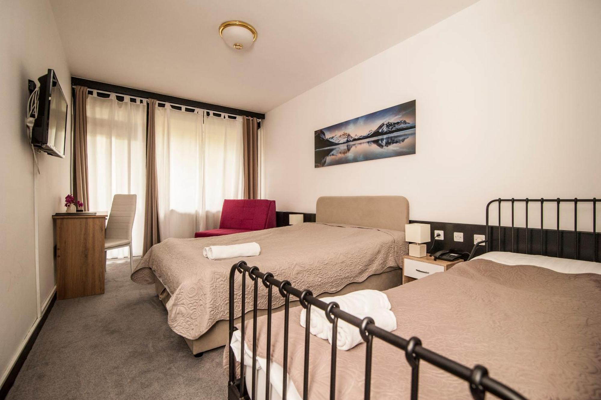 Hotel Faraon Celje Room photo